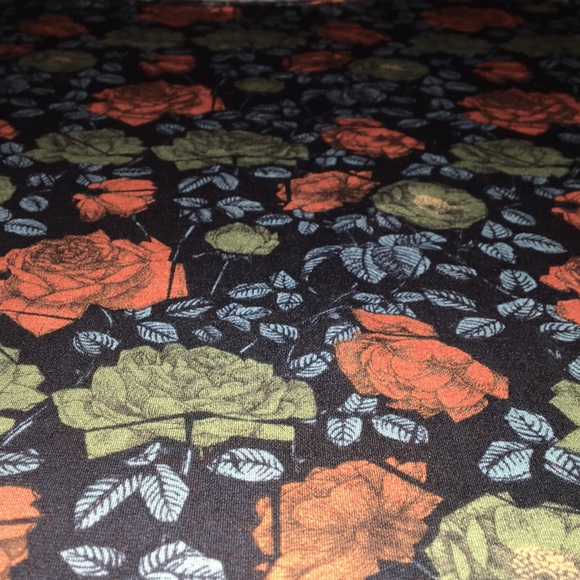 Dress /shirt - Picture 2 of 3